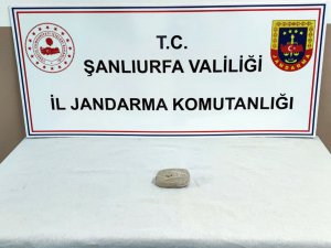 Şanlıurfada eve yapılan aramada uyuşturucu ele geçirildi