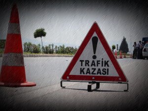 Afyonkarahisarda zincirleme kaza: 2 ölü, 5 yaralı