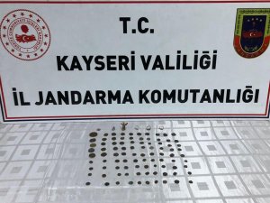 Kayseride 115 tarihi eser ele geçirildi