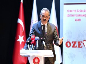 Bakan Özer: 10 bin çocuğa öğretmen göndererek evde eğitim imkânı sağlıyoruz  