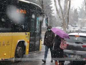 Kış aylarında trafiğe çıkarken nelere dikkat etmeli?  