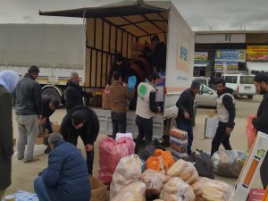 Çınardan depremzedeler için ikinci yardım kamyonu yola çıktı  