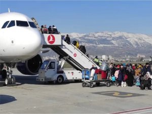 Üniversite öğrencilerine THYden bilet iade ve değişim hakkı 