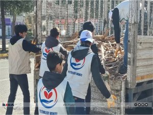 Diyarbakır’dan depremzedelere yakacak yardımı  