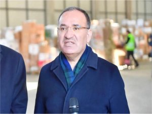 Bakan Bozdağ: Diyarbakırda bir binada arama kurtarma çalışmaları sürüyor  