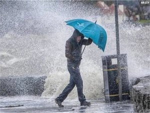 Meteorolojiden 33 il için kuvvetli rüzgar ve sağanak uyarısı  