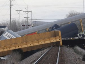 ABDde yük treni raydan çıktı 