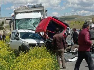 Şanlıurfa’da zincirleme kaza: 2 ölü bir yaralı