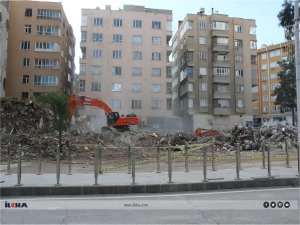 Şanlıurfada yıkım çalışmaları esnafın işini sekteye uğrattı