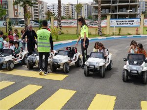 Şanlıurfa’da çocuklara uygulamalı trafik eğitimi verildi  