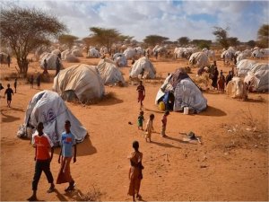 Somalideki iç göç alarm verecek seviyeye yükseldi  