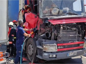 Mardin’de 2 aracın karıştığı trafik kazasında 2 kişi yaralandı  