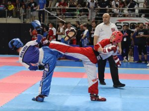 Mardin’in Ev Sahipliğinde Kick Boks Şampiyonasında Heyecan Sürüyor