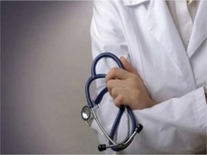 Görevini kötüye kullanan doktor tutuklandı  