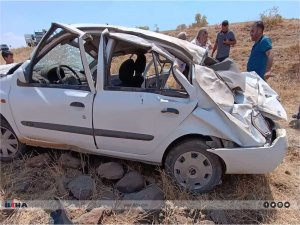 Diyarbakırda otomobil takla attı: 1i ağır 3 yaralı  