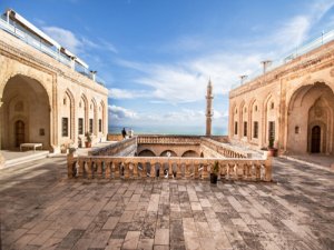 MAÜ, Mezopotamyanın Kalbinde II. Uluslararası İnanç ve Kültür Turizmi Kongresine Ev Sahipliği Yapıyor