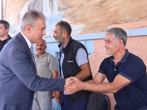 Mardin Valisi Tuncay Akkoyun Dargeçit İlçesini ziyaret etti