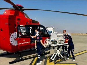 Şırnak’ta helikopter ambulans 2 günlük bebek için havalandı  