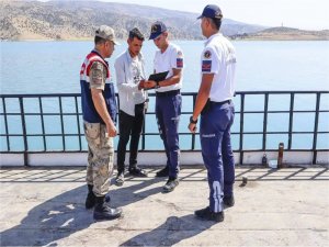 Siirt Ilısu Baraj Göletinde yük ve yolcu tekneleri denetlendi  