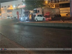 Diyarbakırda maddi hasarlı trafik kazası 