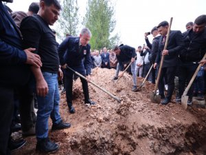 15 Temmuz Gazisi Halil Alğan Midyatta defin edildi