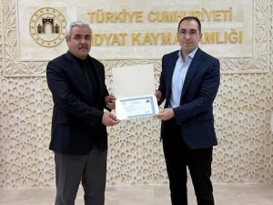 Midyat İlçe Müftülüğü Personeline Başarı Belgesi Verildi 